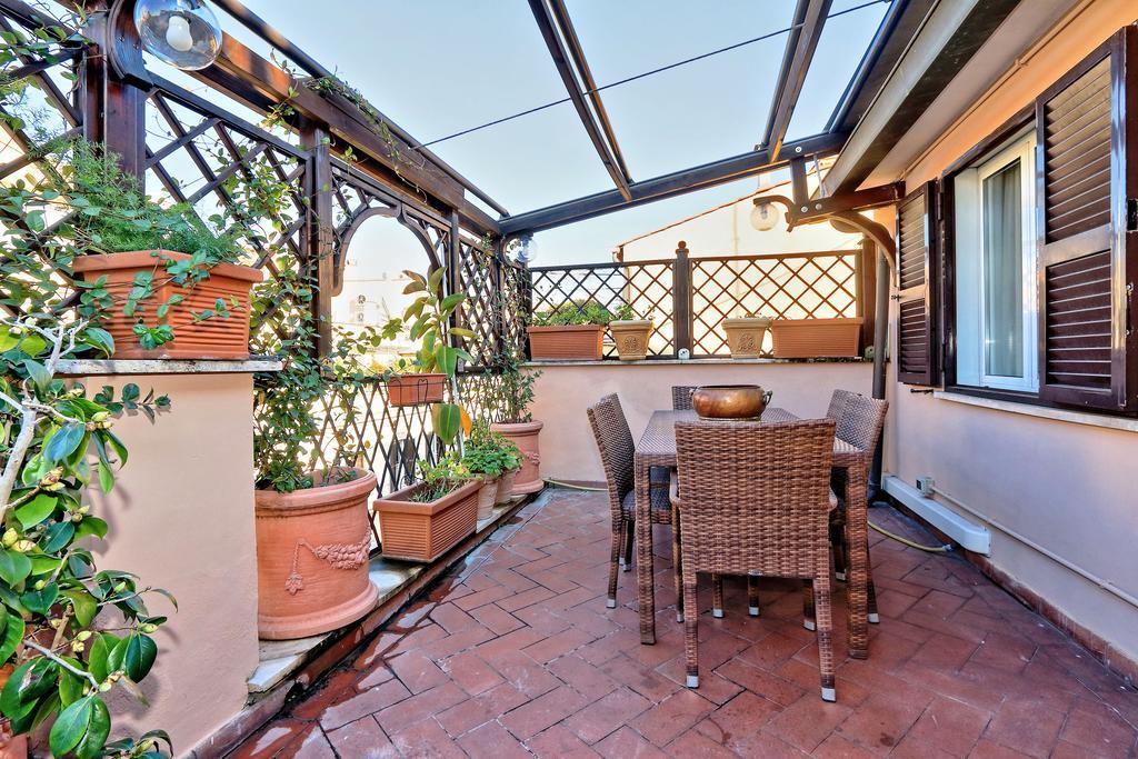 Frattina Family Romantic Superior Suite Exterior photo