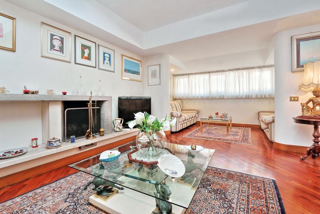 Frattina Family Romantic Superior Suite Exterior photo